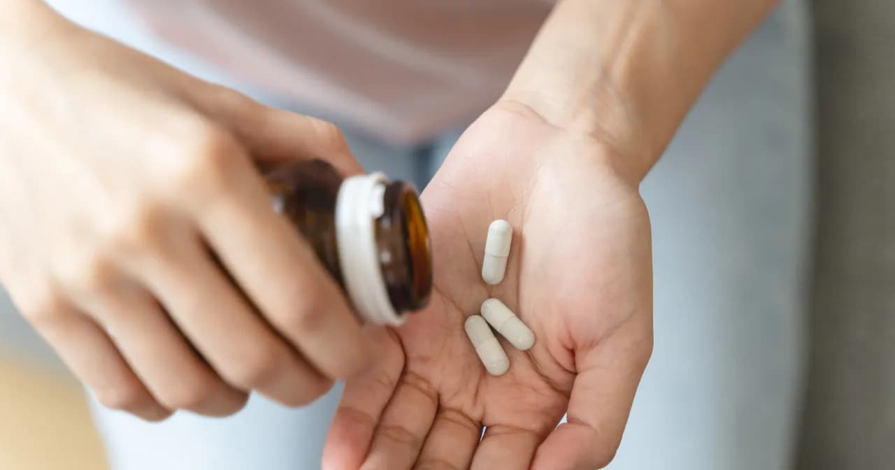 O jakiej porze brać leki na nadciśnienie, by uniknąć problemów zdrowotnych?