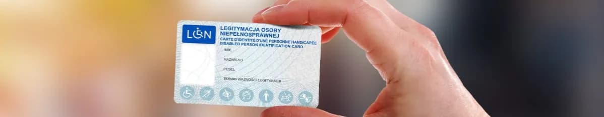 Jak wygląda legitymacja osoby niepełnosprawnej? Kluczowe informacje i cechy